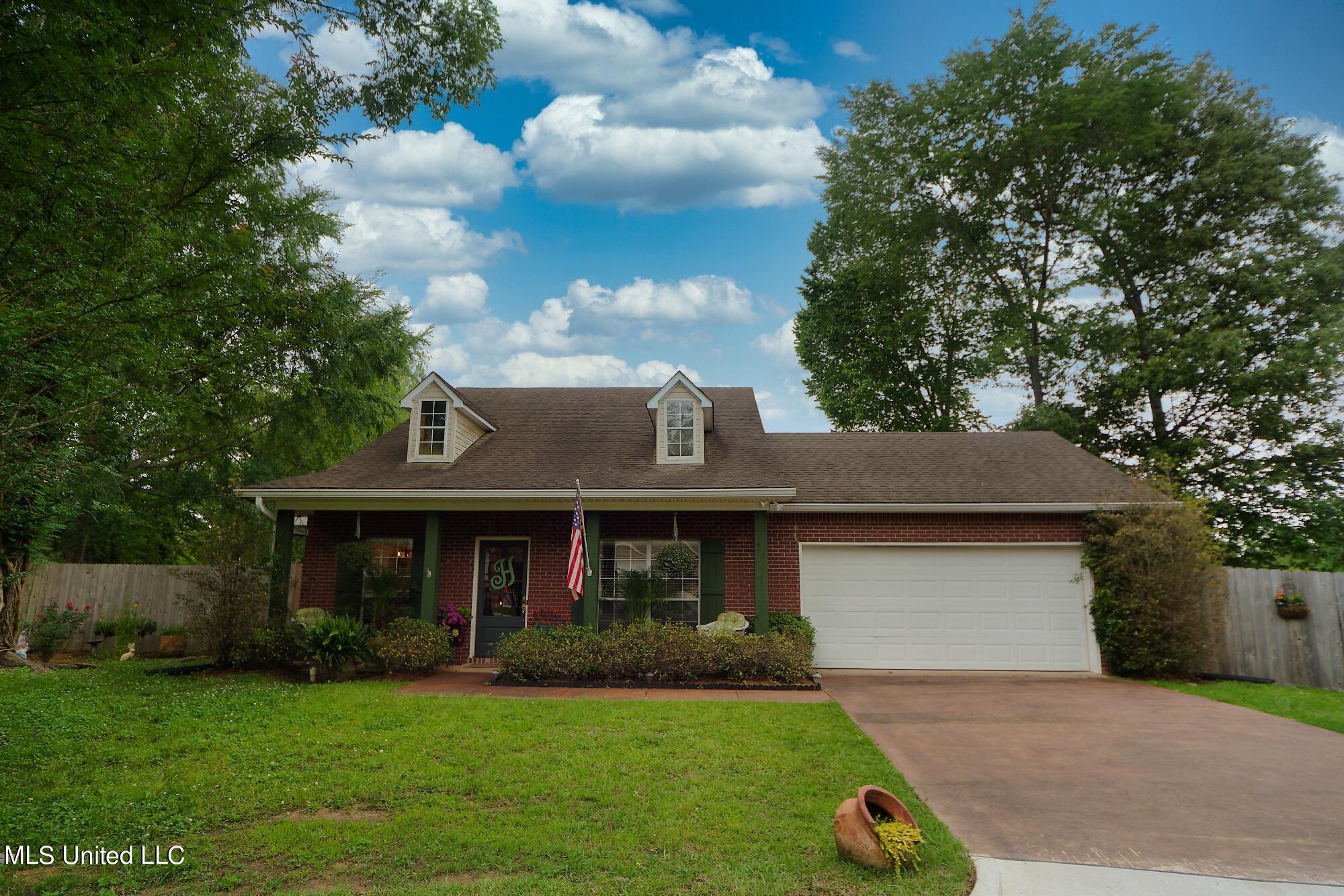 408 Green Tree Place Flowood, MS 39232 - Photo 2 of 27 DSC01024_DxO