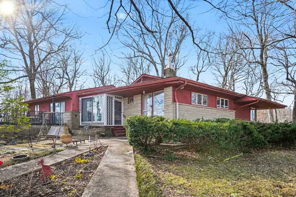 $300,000 | 5572 Highway 76 East, Springfield, TN 37172