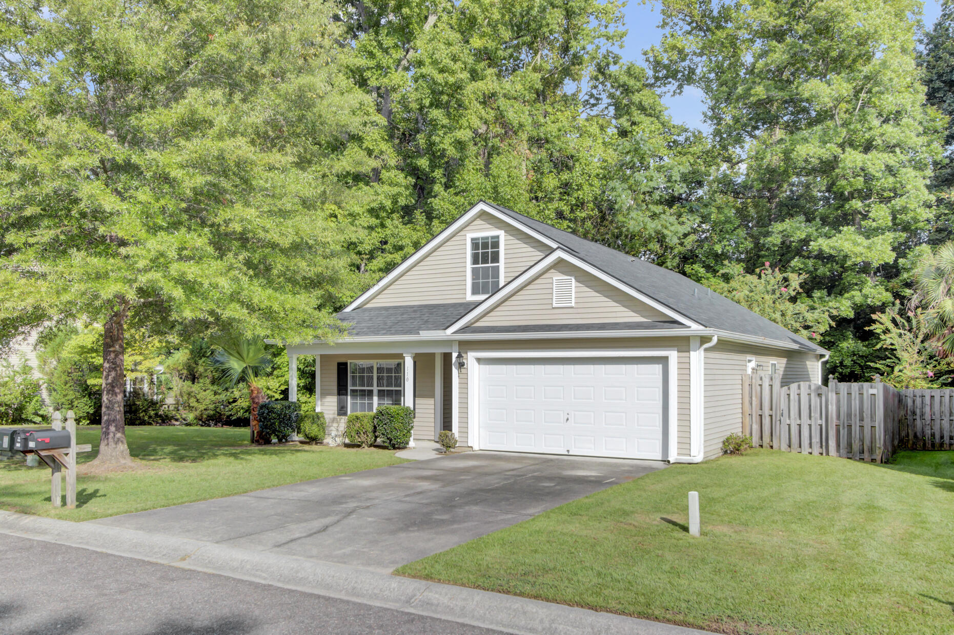 110 Hammerbeck Road Summerville, SC 29483 - Photo 10 of 46 (10)