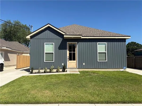 $1,750 | 2004 Webster Street, Meraux, LA 70075