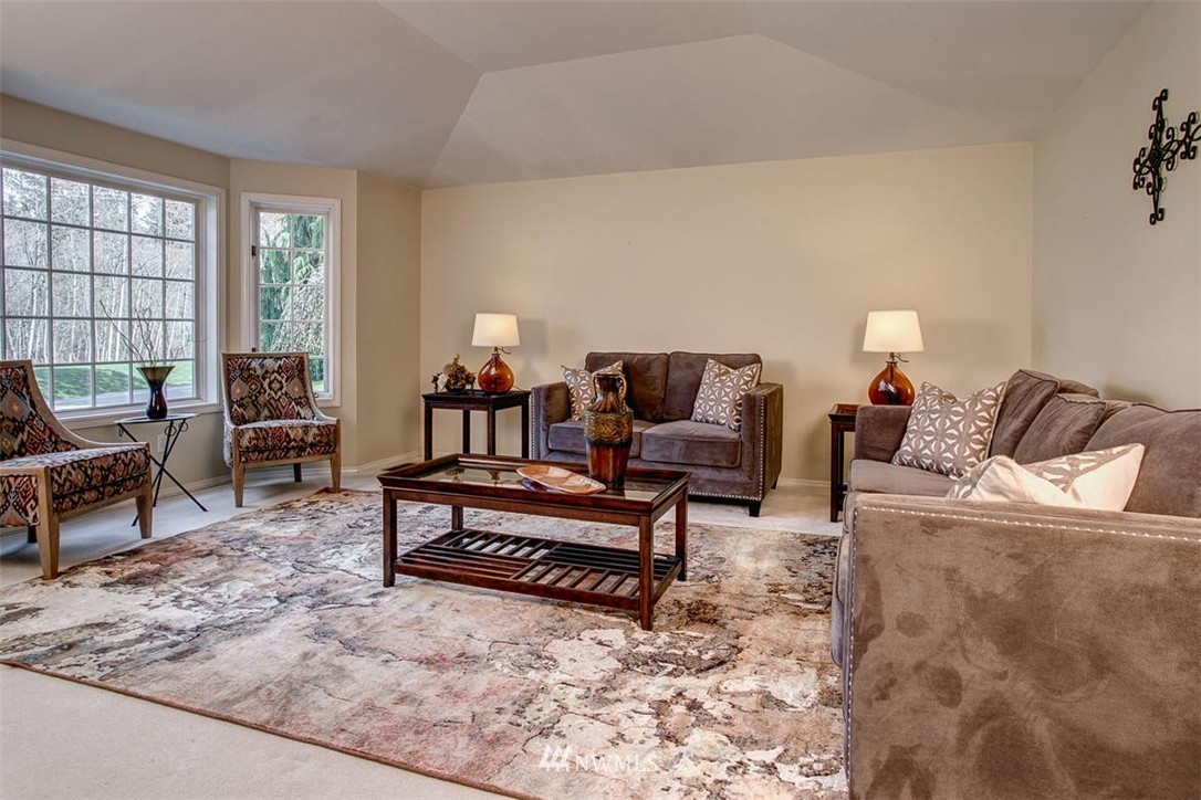 3024 185th Place Southeast Bothell, WA 98012 - Photo 3 of 20 Gallery Image 3