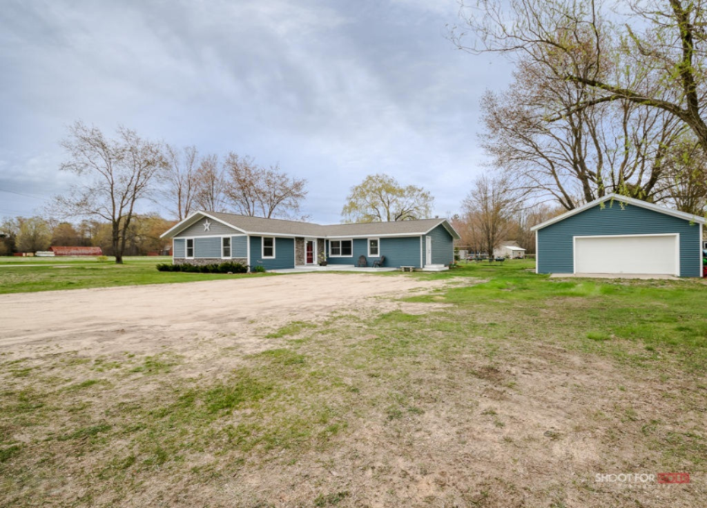 3376 Pillon Road Muskegon, MI 49445 - Photo 1 of 34 3376PillonRd001 LoRes