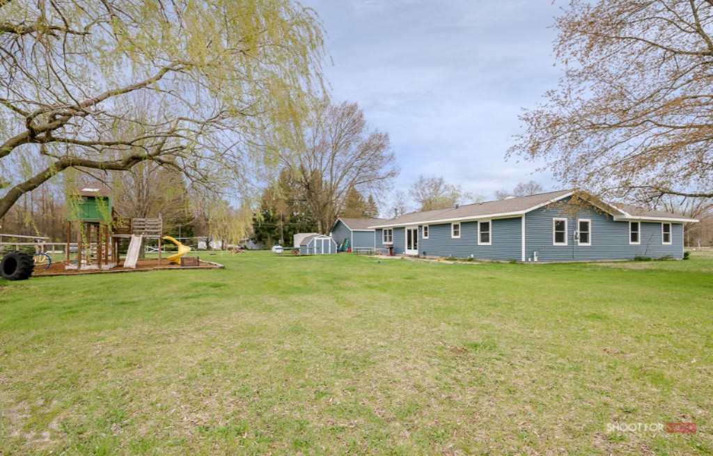 3376 Pillon Road Muskegon, MI 49445 - Photo 6 of 34 3376PillonRd006 LoRes