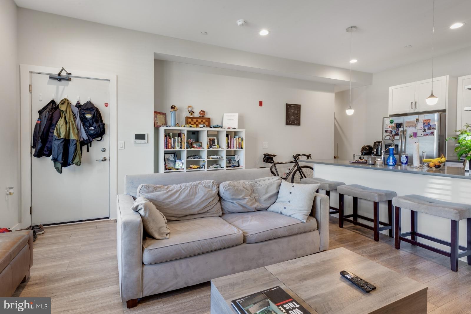 385 Martin Street, Unit 1F Philadelphia, PA 19128 - Photo 2 of 18