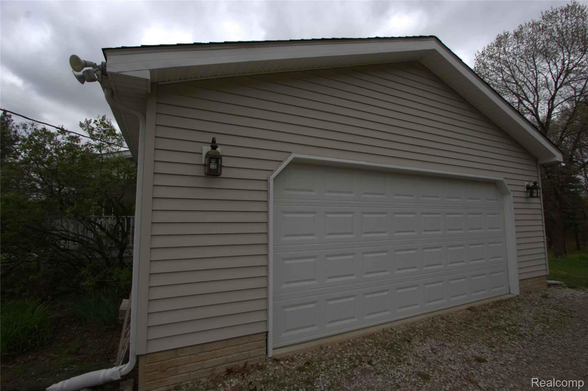 3321 Rafferty Drive Howell, MI 48843 - Photo 20 of 99 IMG_4350.jpg