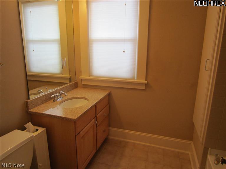 2476 Derbyshire Road Cleveland, OH 44106 - Photo 11 of 12