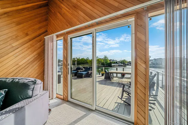 $1,249,000 | 3452 Ocean Avenue, Oceanside, NY 11572