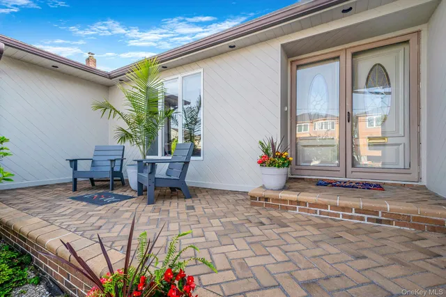 $1,249,000 | 3452 Ocean Avenue, Oceanside, NY 11572