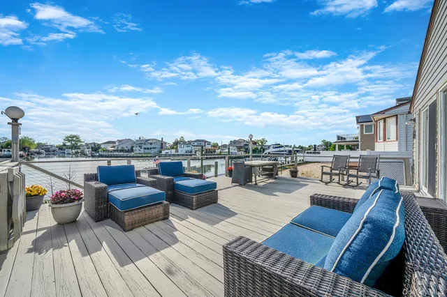 $1,249,000 | 3452 Ocean Avenue, Oceanside, NY 11572