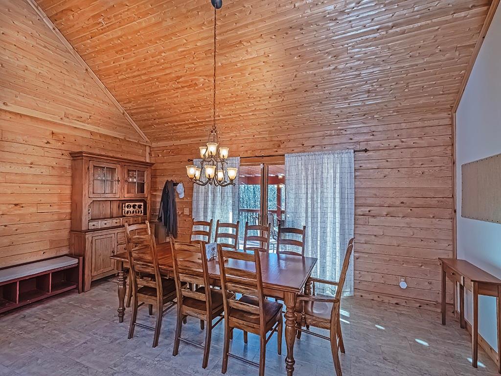 2009 Conley Lane Tarentum, PA 15084 - Photo 15 of 41 Gallery Image 15