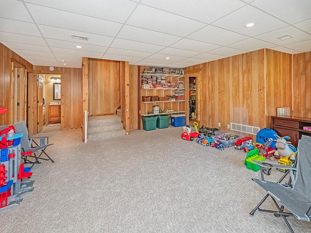 2009 Conley Lane Tarentum, PA 15084 - Photo 23 of 41 Gallery Image 23