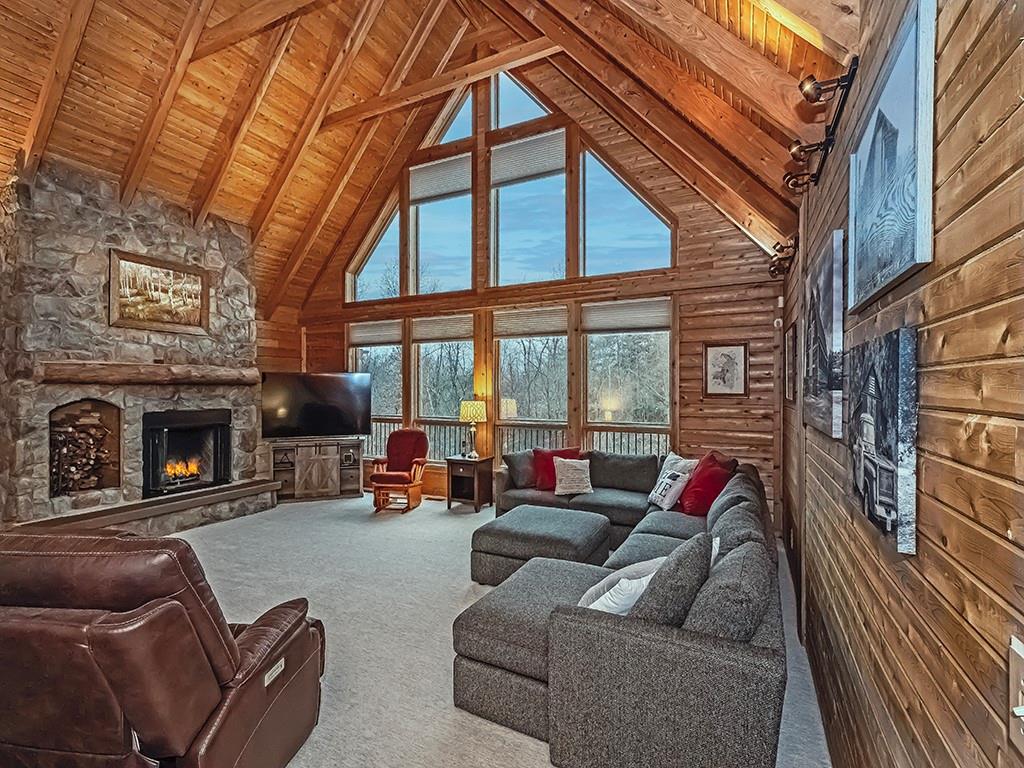 2009 Conley Lane Tarentum, PA 15084 - Photo 6 of 41 Gallery Image 6