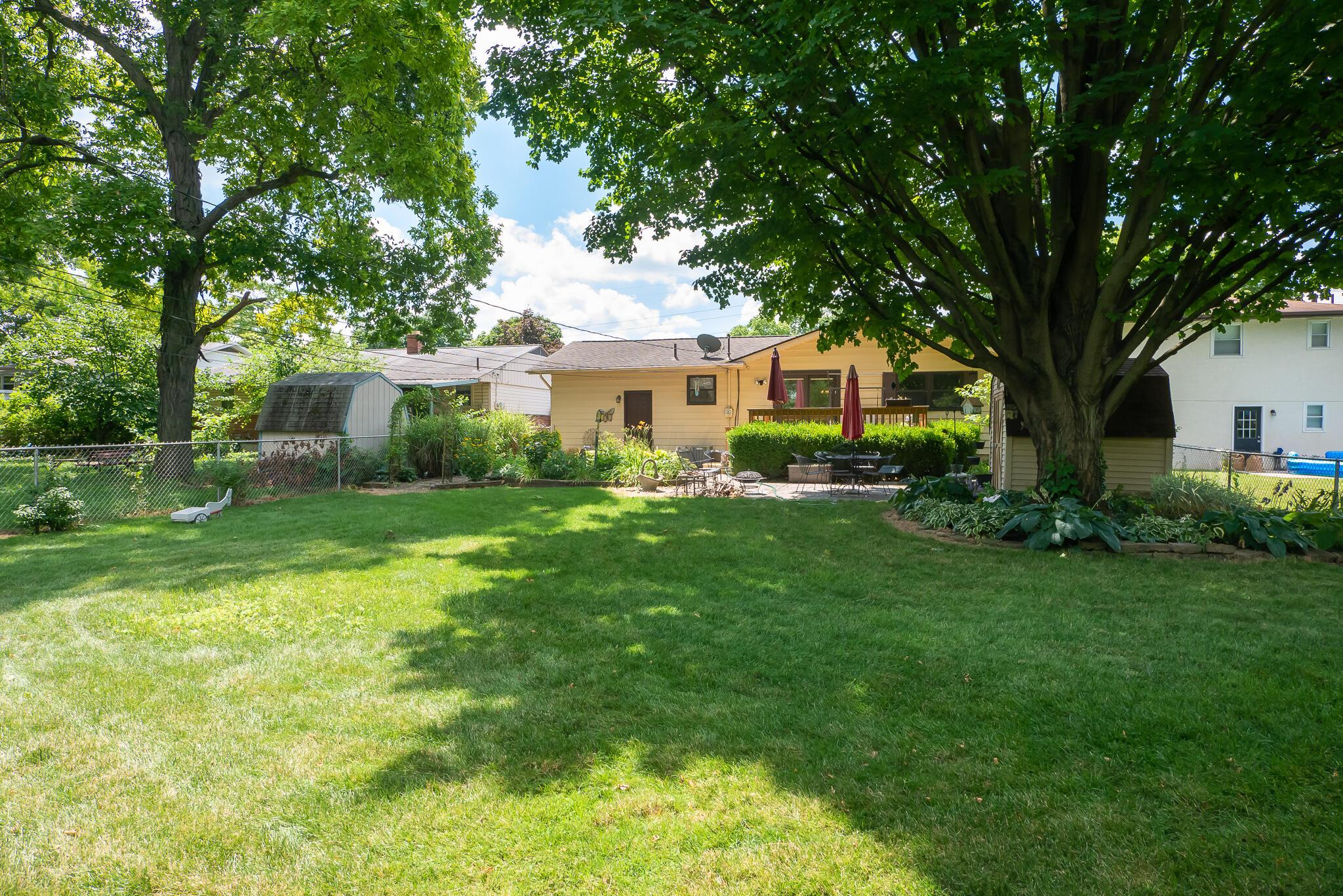 1266 Thurell Road Columbus, OH 43229 - Photo 2 of 48 EXT12