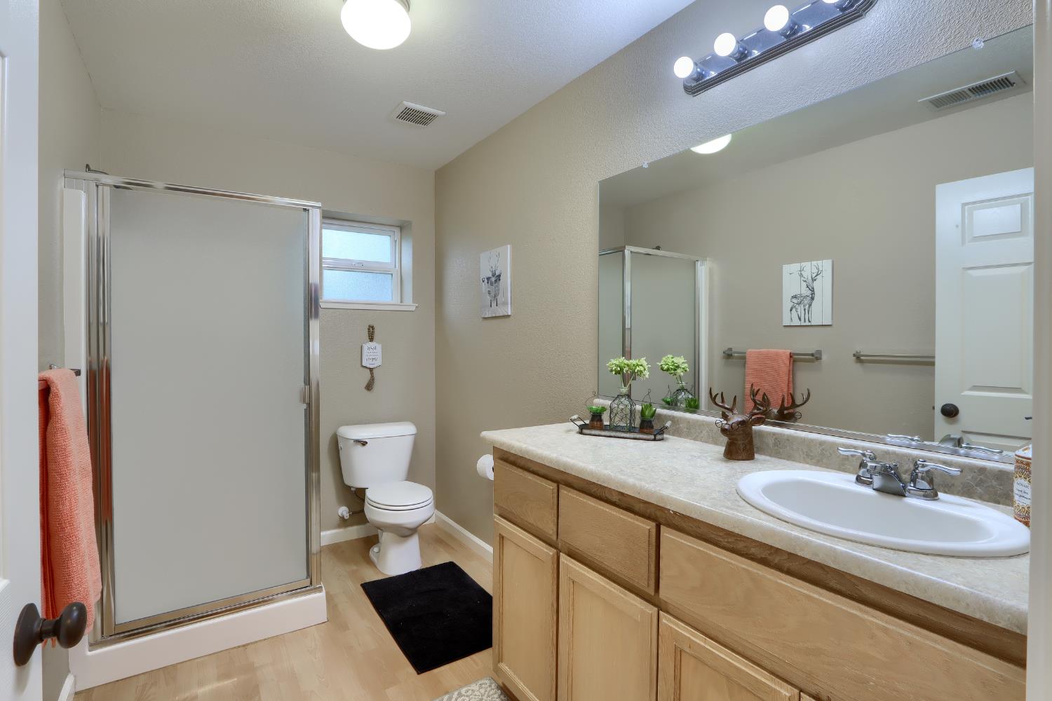 4986 7th Street Mariposa, CA 95338 - Photo 39 of 64 Downstairs Bath