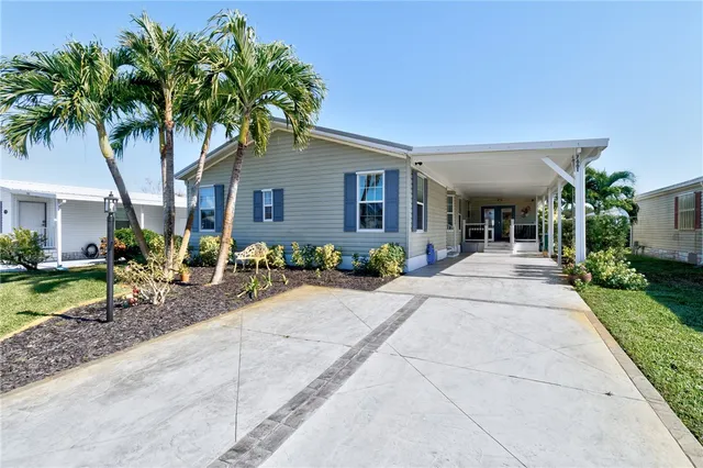 $239,000 | 7661 Niantic Avenue, Unit T2, Micco, FL 32976