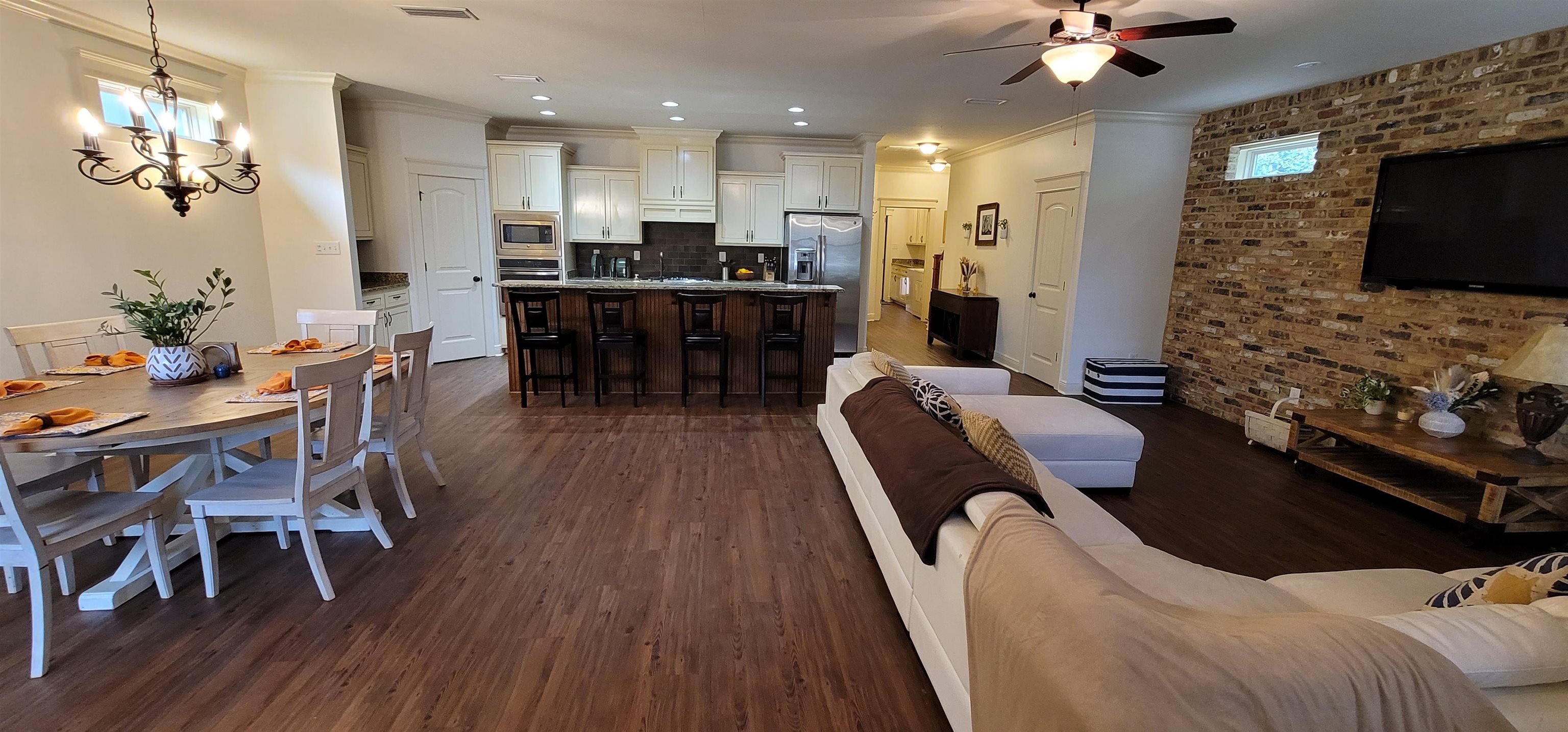 761 Coleman Avenue Fairhope, AL 36532 - Photo 2 of 32