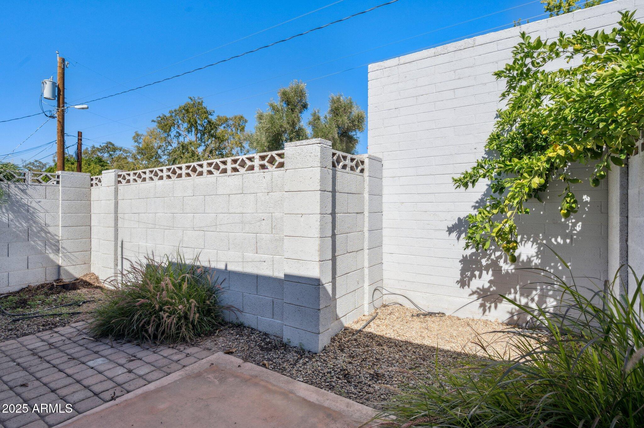 4208 North 38th Street, Unit 2 Phoenix, AZ 85018 - Photo 18 of 20 a view of a garden