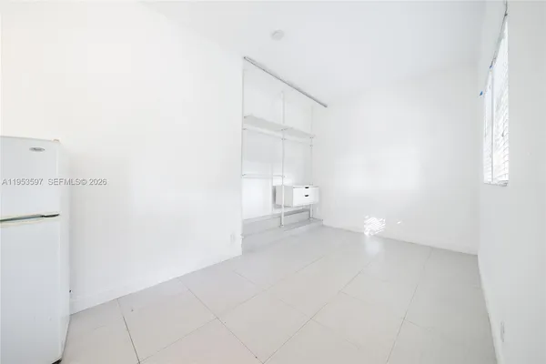 $1,500 | 3262 Elizabeth Street, Unit ST, Miami, FL 33133