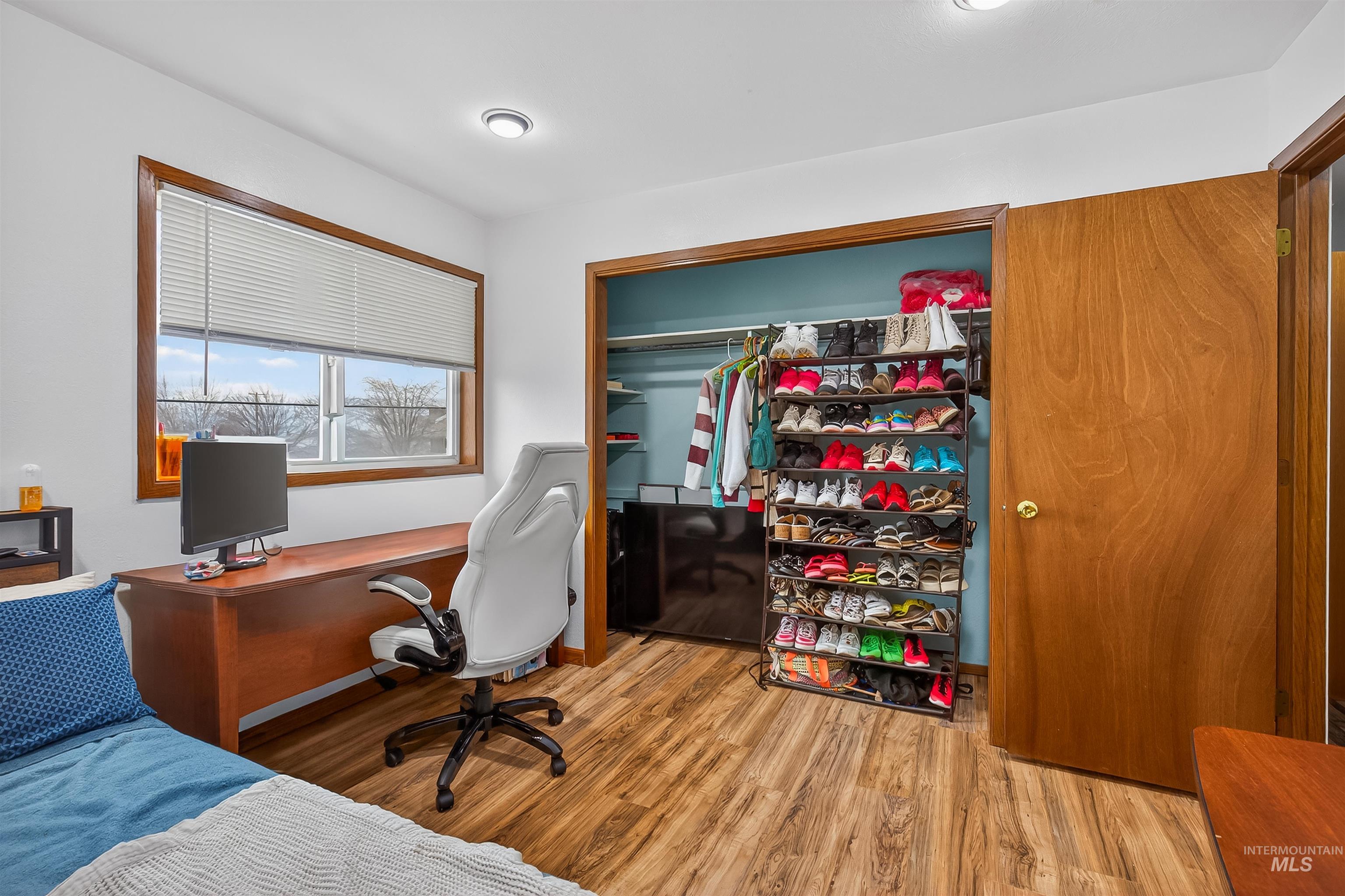 3725 11th Street Lewiston, ID 83501 - Photo 26 of 46 Home office featuring light wood-style floors