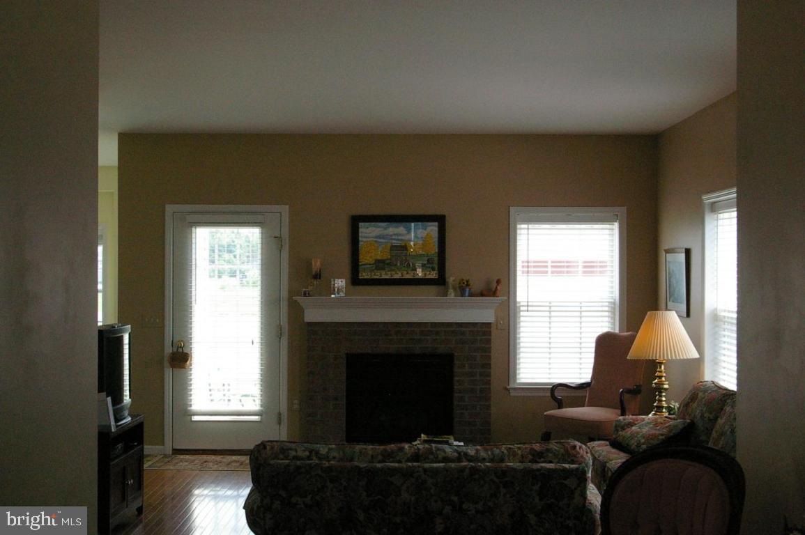 512 Providence Court Lititz, PA 17543 - Photo 4 of 19 Gallery Image 4