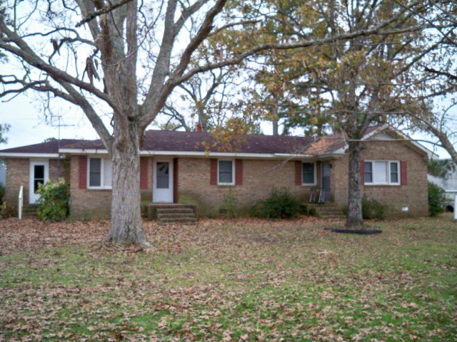 246 Loop Road Belhaven, NC 27810 - Photo 1 of 1 Primary Photo