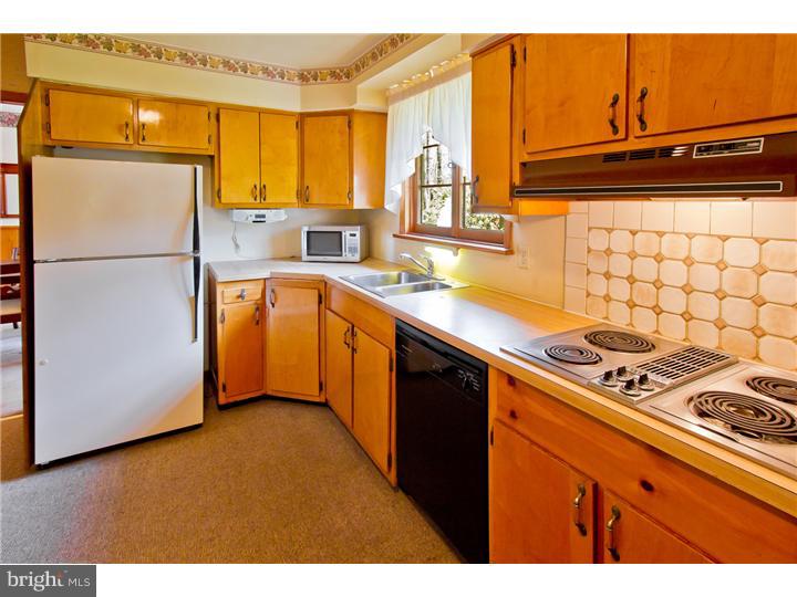 181 Tuckerton Road Medford Lakes, NJ 08055 - Photo 5 of 24 Kitchen