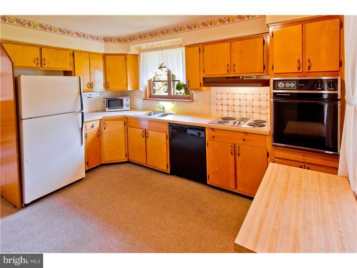 181 Tuckerton Road Medford Lakes, NJ 08055 - Photo 7 of 24 Kitchen