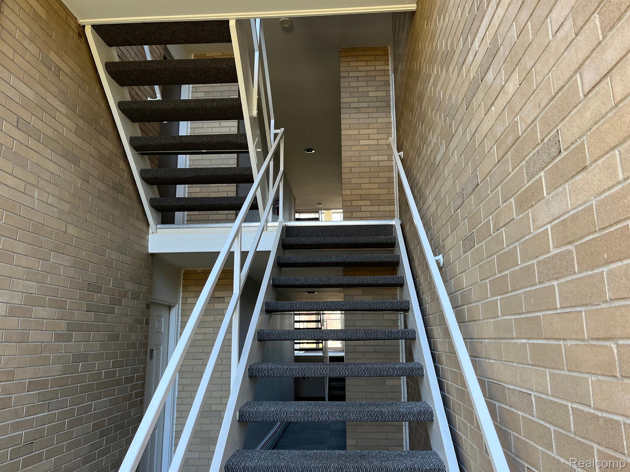 4909 Crooks Road, Unit E 11 Royal Oak, MI 48073 - Photo 22 of 30