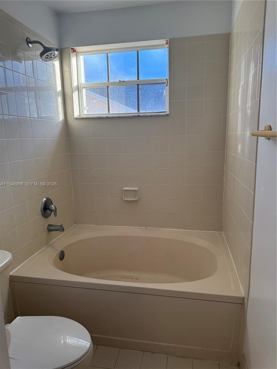 11864 Southwest 99th Street Miami, FL 33186 - Photo 14 of 22