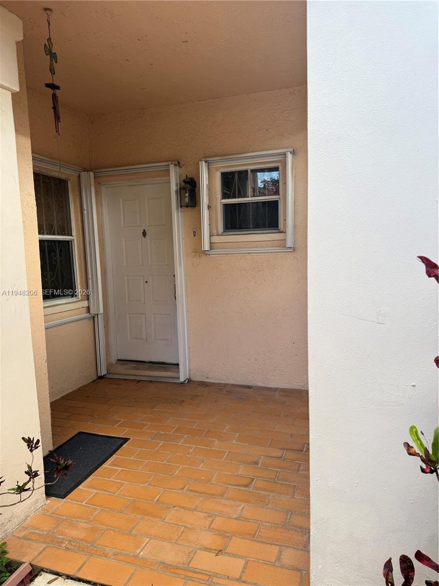 11864 Southwest 99th Street Miami, FL 33186 - Photo 3 of 22