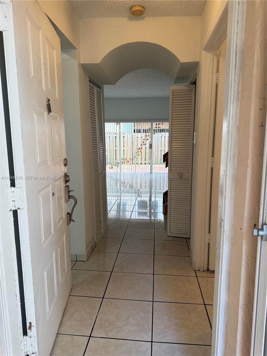 11864 Southwest 99th Street Miami, FL 33186 - Photo 4 of 22