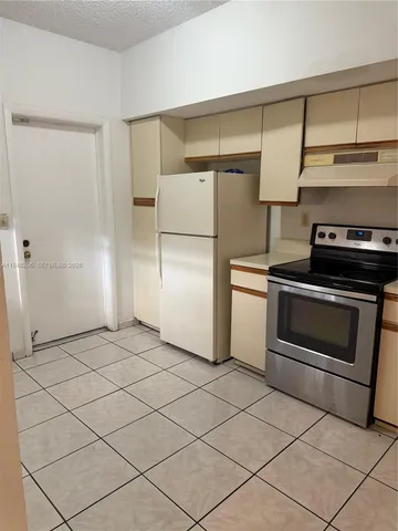 $3,000 | 11864 Southwest 99th Street, Miami, FL 33186