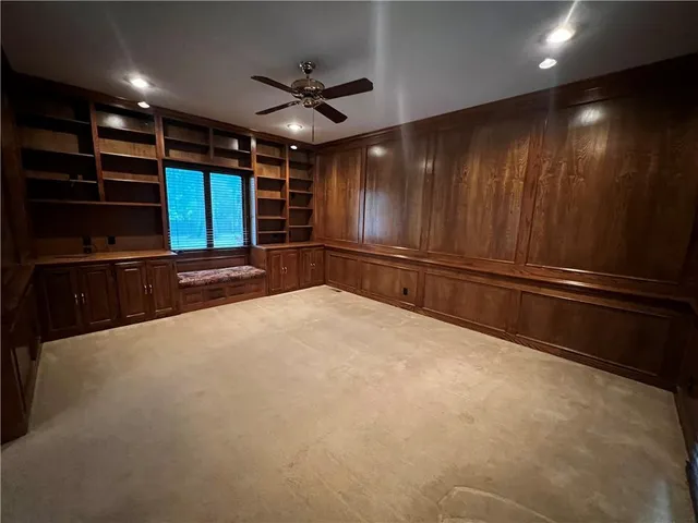 $859,000 | 3905 West 101st Terrace, Overland Park, KS 66207