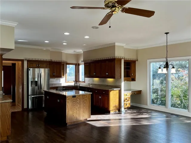 $859,000 | 3905 West 101st Terrace, Overland Park, KS 66207