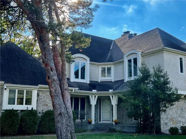 $859,000 | 3905 West 101st Terrace, Overland Park, KS 66207