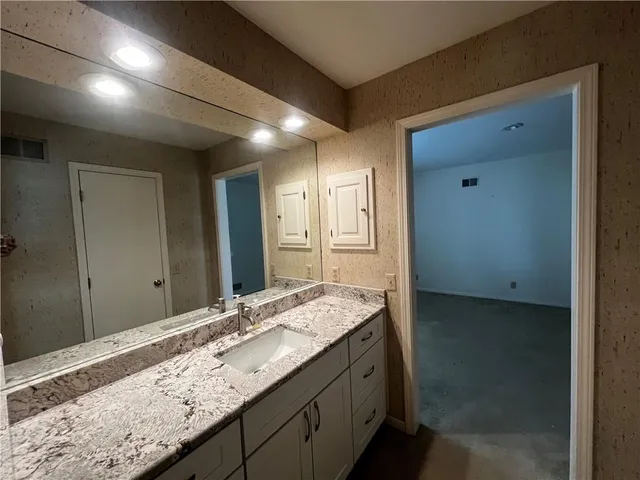 $859,000 | 3905 West 101st Terrace, Overland Park, KS 66207