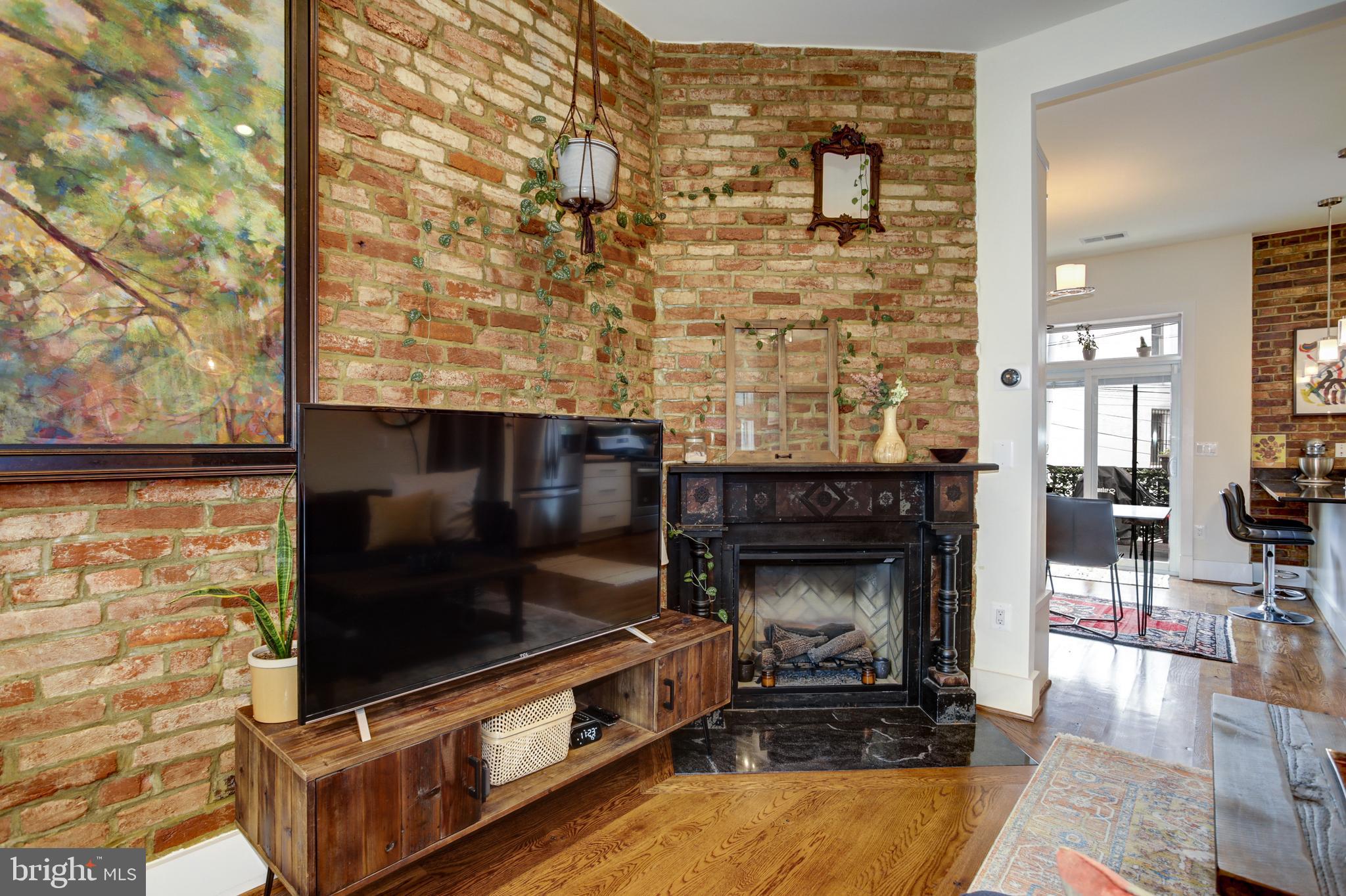 19 Q Street Northwest Washington, DC 20001 - Photo 3 of 64