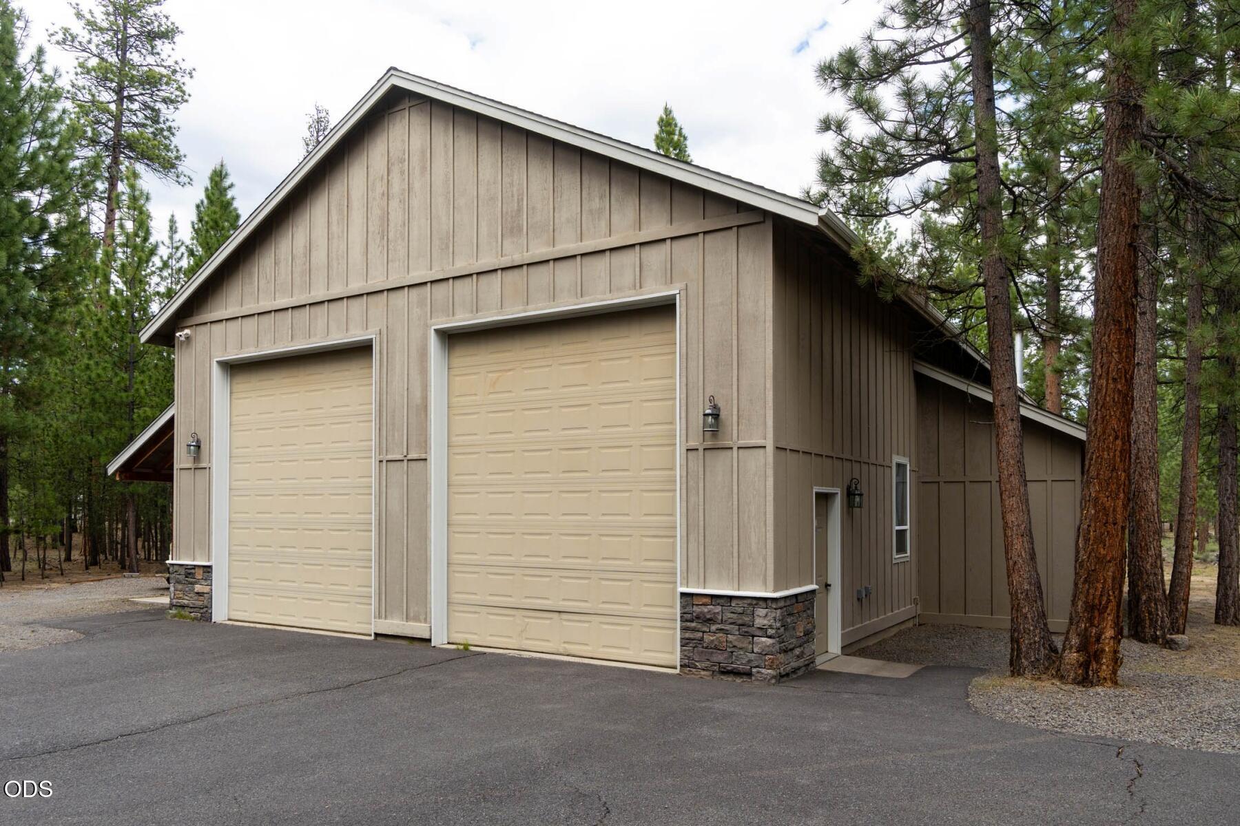 52174 Foxtail Road La Pine, OR 97739 - Photo 34 of 47