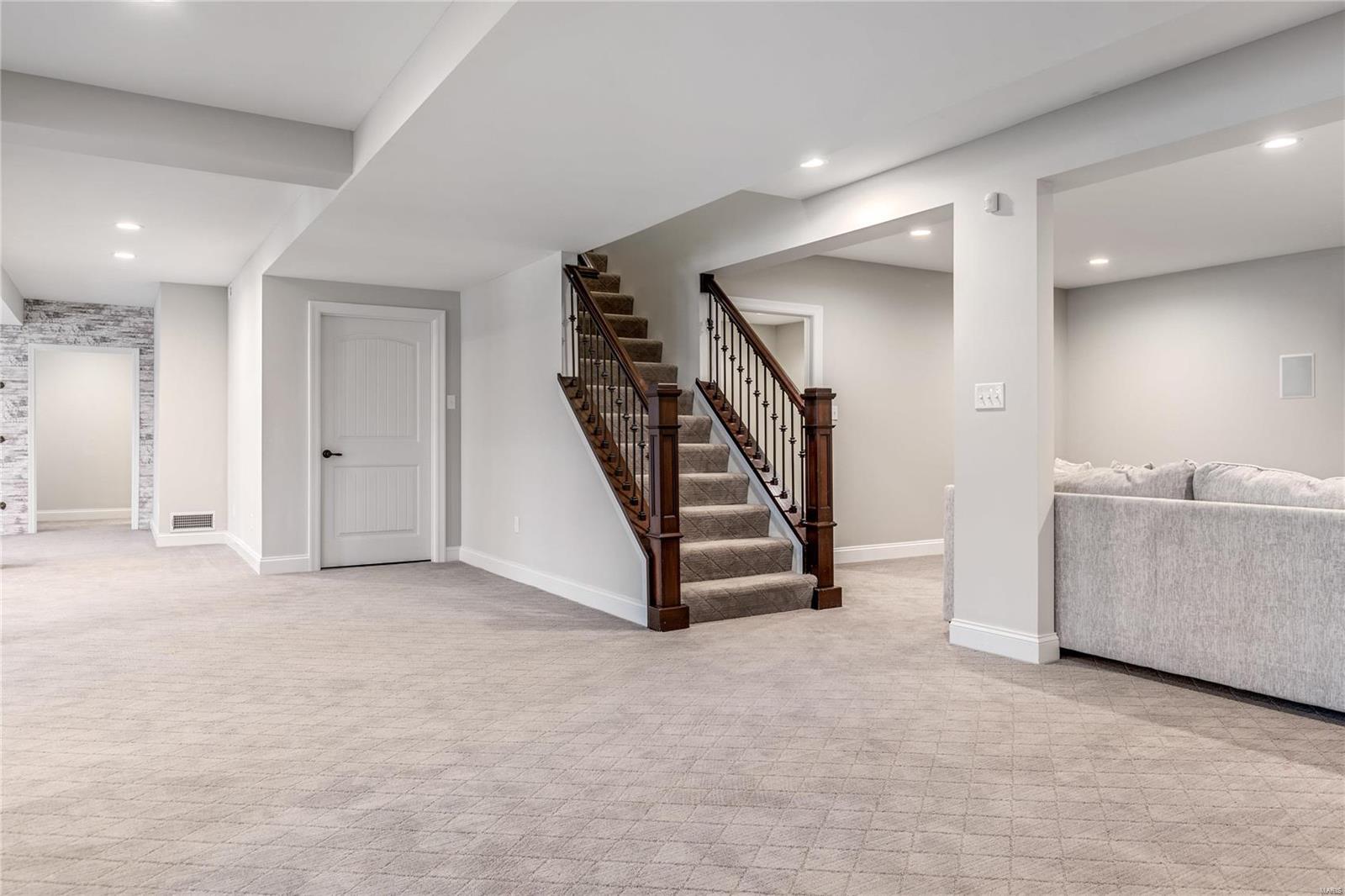 74 Gillette Field Close Weldon Spring, MO 63304 - Photo 39 of 50 Gallery Image 39
