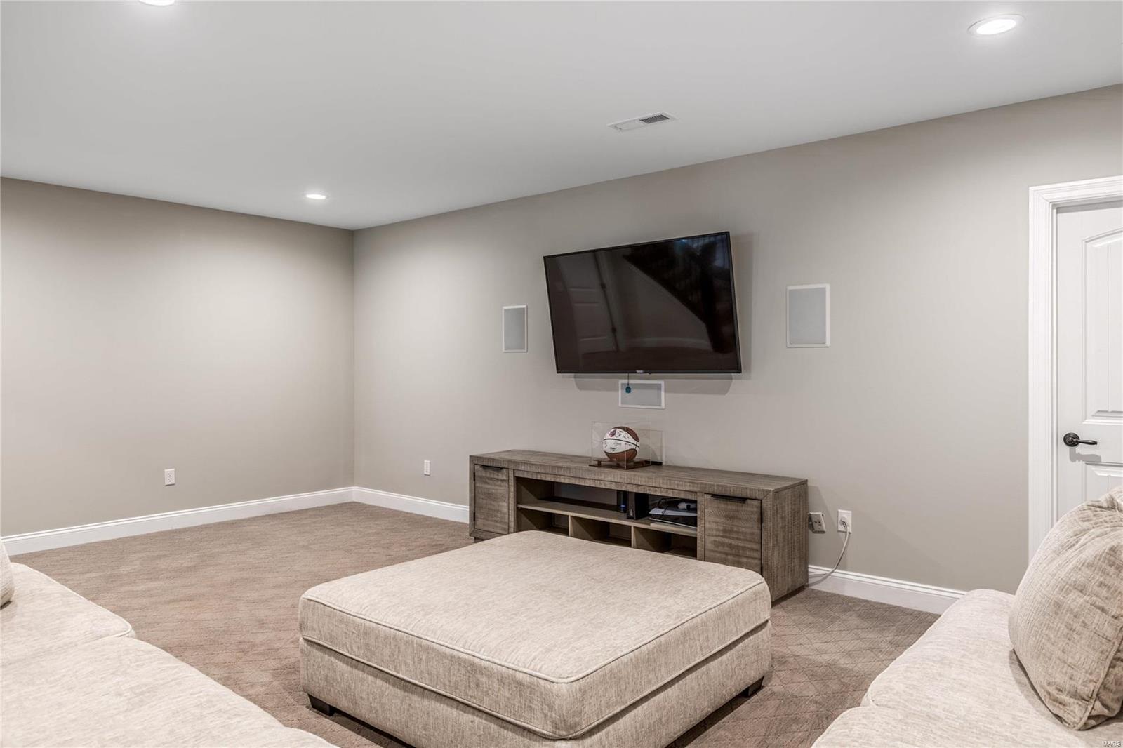 74 Gillette Field Close Weldon Spring, MO 63304 - Photo 42 of 50 Gallery Image 42