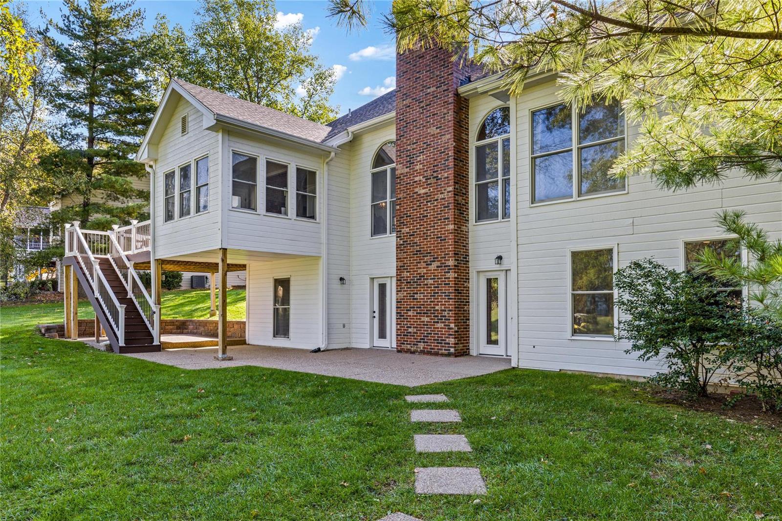 74 Gillette Field Close Weldon Spring, MO 63304 - Photo 8 of 50 Gallery Image 8