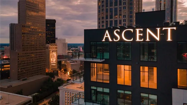 $3,406 | 161 Peachtree Center Avenue Northeast, Unit 2623, Atlanta, GA 30303