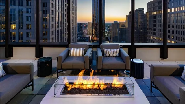 $3,406 | 161 Peachtree Center Avenue Northeast, Unit 2623, Atlanta, GA 30303