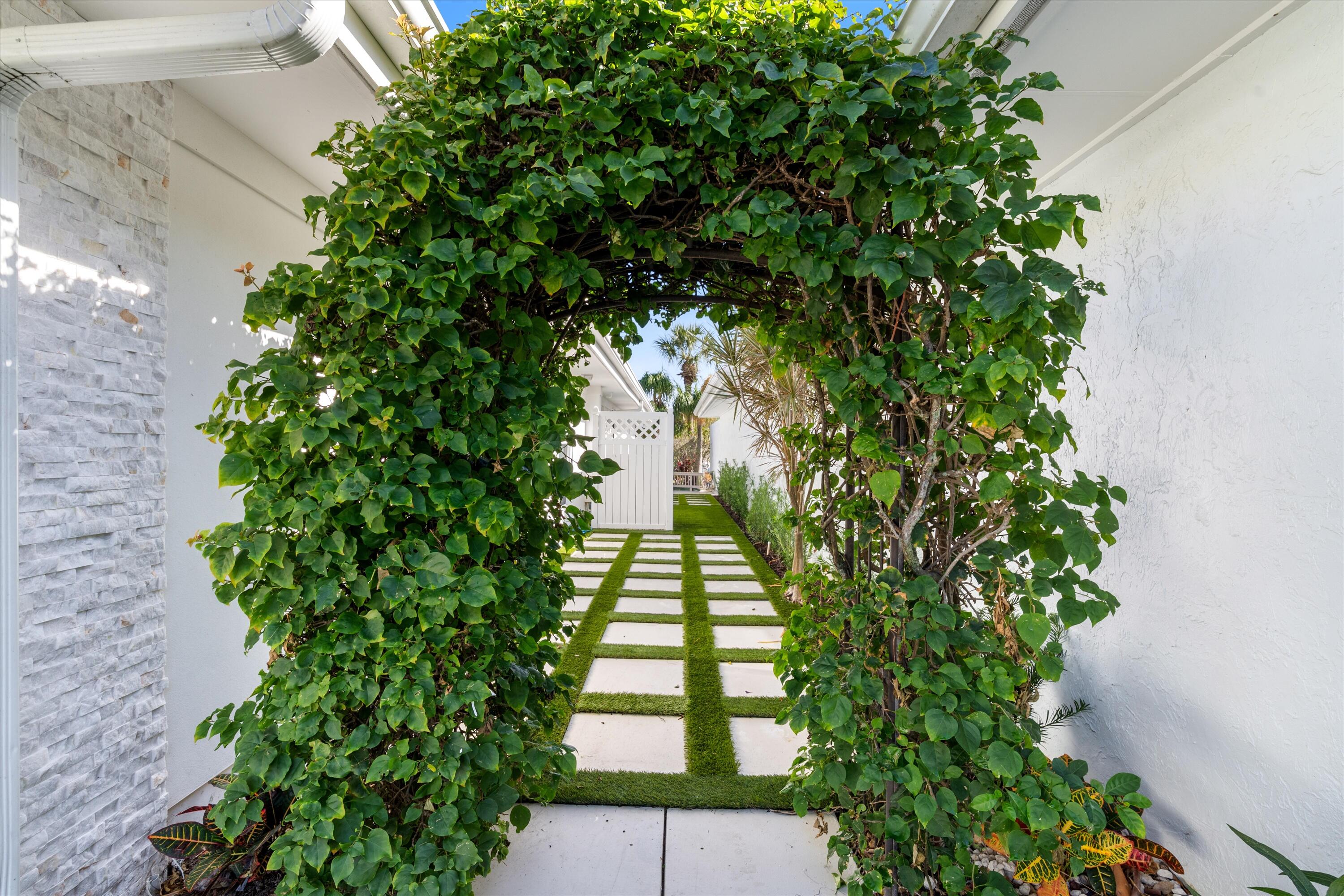 17036 Bay Street Jupiter, FL 33477 - Photo 45 of 69 a view of outdoor space and trees