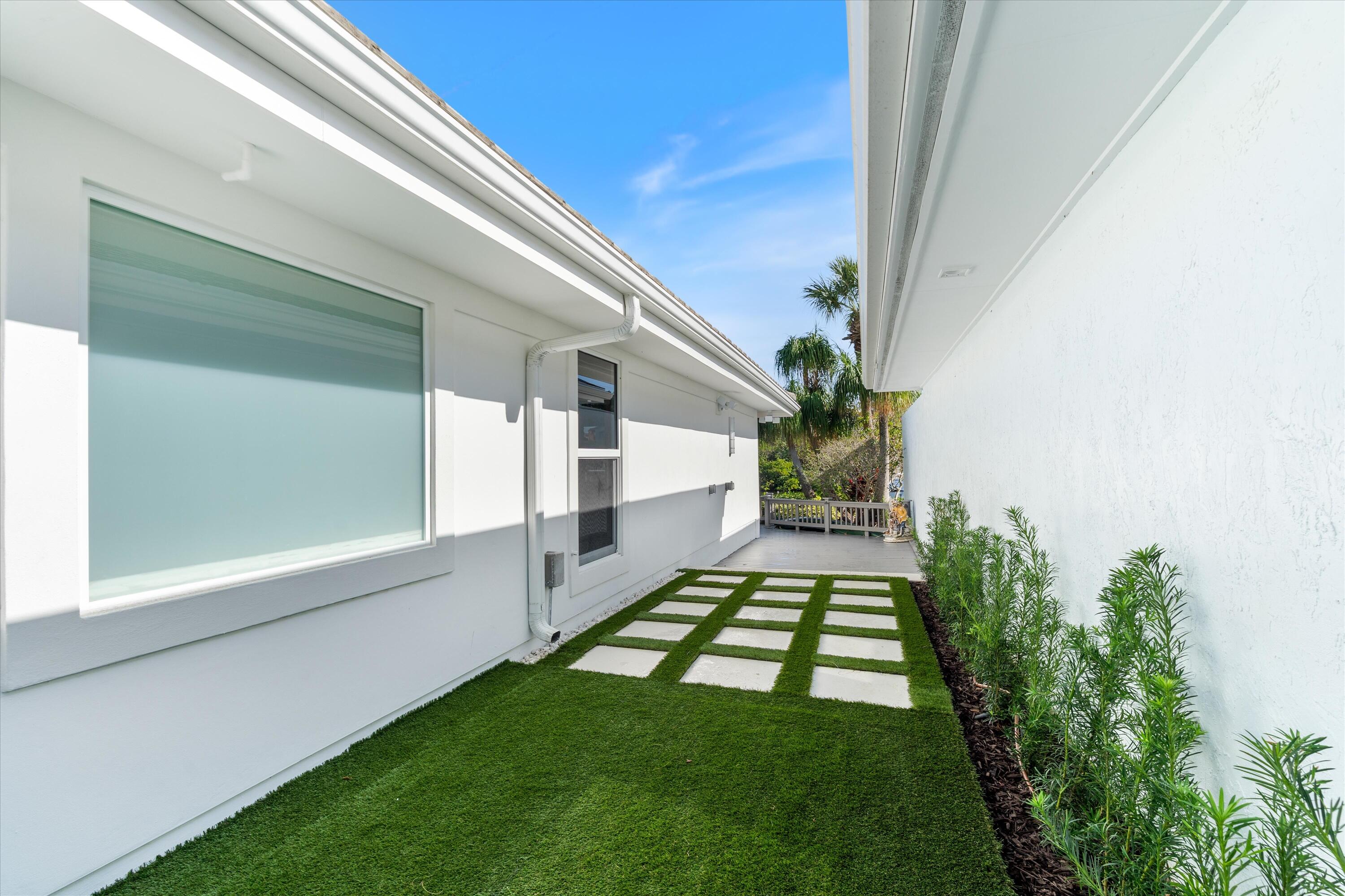 17036 Bay Street Jupiter, FL 33477 - Photo 45 of 68 46-17036 Bay Street Jupiter FL-234