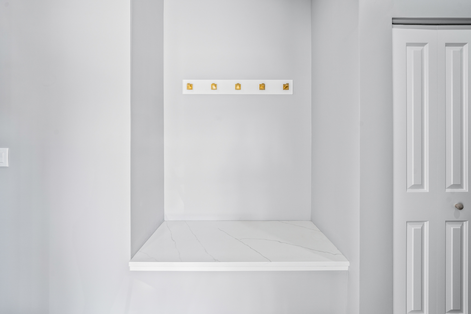 1304 8th Street, Unit 1304 Harvard, IL 60033 - Photo 12 of 19 a close up of a white wall