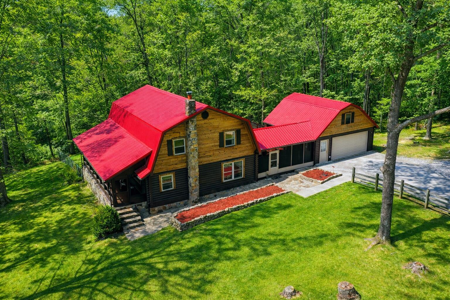 366 Tom Meadows Road Strunk, KY 42649 - Photo 2 of 40 2ED9BD98-0979-4EC8-B45D-91D0C0E880E8