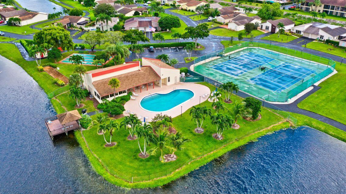5074 Minto Road Boynton Beach, FL 33472 - Photo 17 of 21 Mirror Lakes community center