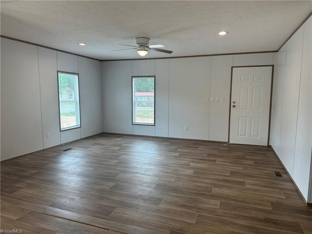 327 Wafford Road Lexington, NC 27292 - Photo 8 of 26 Gallery Image 8