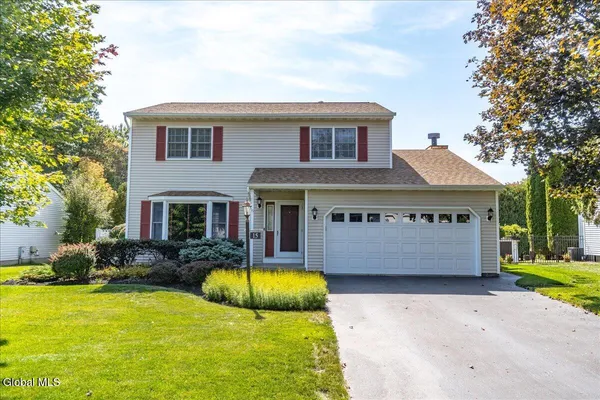 $500,000 | 15 Frances Lane, Bethlehem, NY 12203